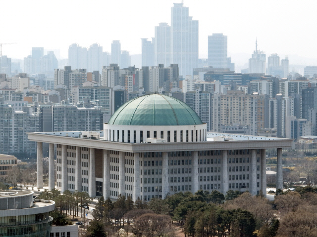 헌재가 윤석열 전 대통령의 파면을 결정한 4일 서울 여의도 국회 모습. 연합뉴스.